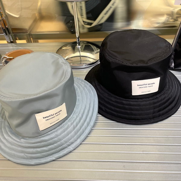 ビューティフルピープルの2023年の秋コレクション、「bucket hat in nylon twill」（