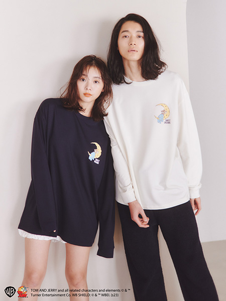 「SNIDEL HOME」の「UNISEX【TOM and JERRY】ワンポイントロングTシャツ」
