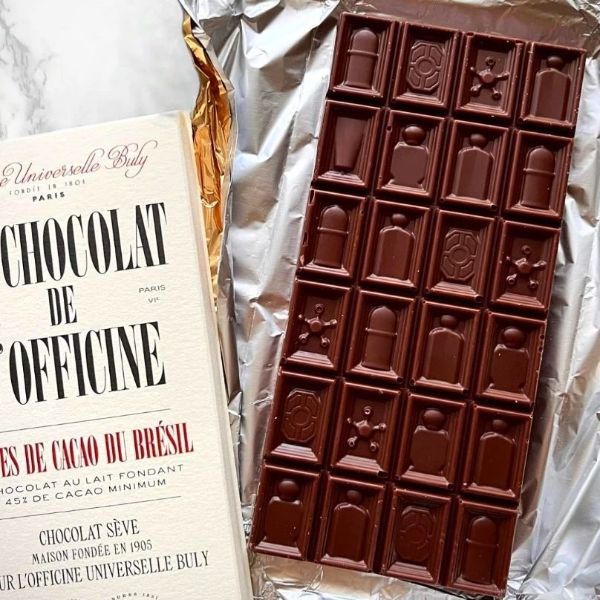 「ショコラ・ ドゥ・ オフィシーヌ・ ユニヴェルセル・ ビュリー」のチョコレート