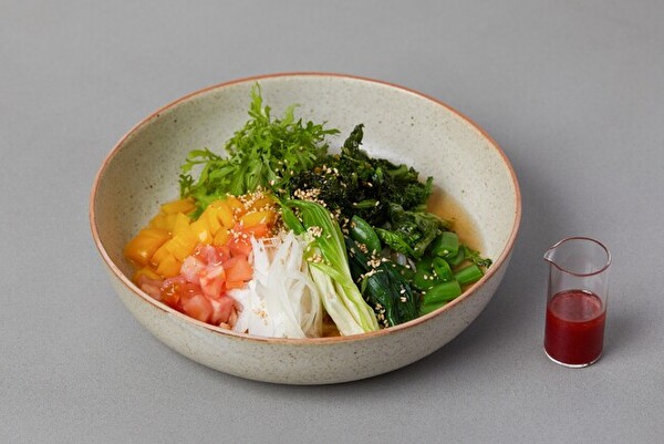 東京・自由が丘のごま専門カフェ「goma to」の春限定「春野菜と小豆島そうめん」