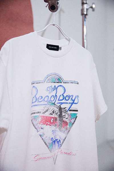 「GOOD ROCK SPEED」の「The Beach BoysロゴプリントTシャツ」