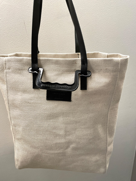 ビューティフルピープルの2023秋冬コレクション「handle bag in canvas」