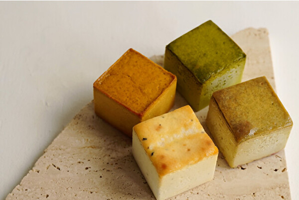 Mr. CHEESECAKE総選挙の人気フレーバーを詰め合わせた「Mr. CHEESECAKE assorted 4-Cube Box YOUR BEST」