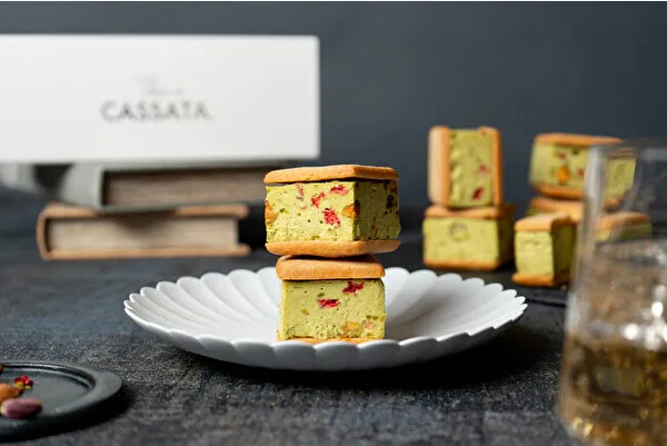 イタリアンチーズケーキカッサータ専門店「This is CASSATA.」の新作「カッサータサンド ピスタチオ」
