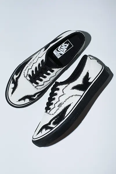 「TOGA × VANS」コラボスニーカー「Sneaker VANS SP（Off White）」