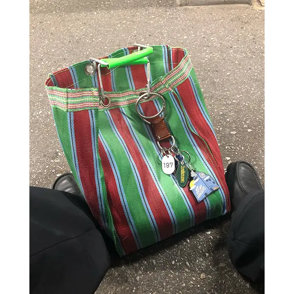 PUEBCOのバッグ『RECYCLED PLASTIC STRIPE BAG』