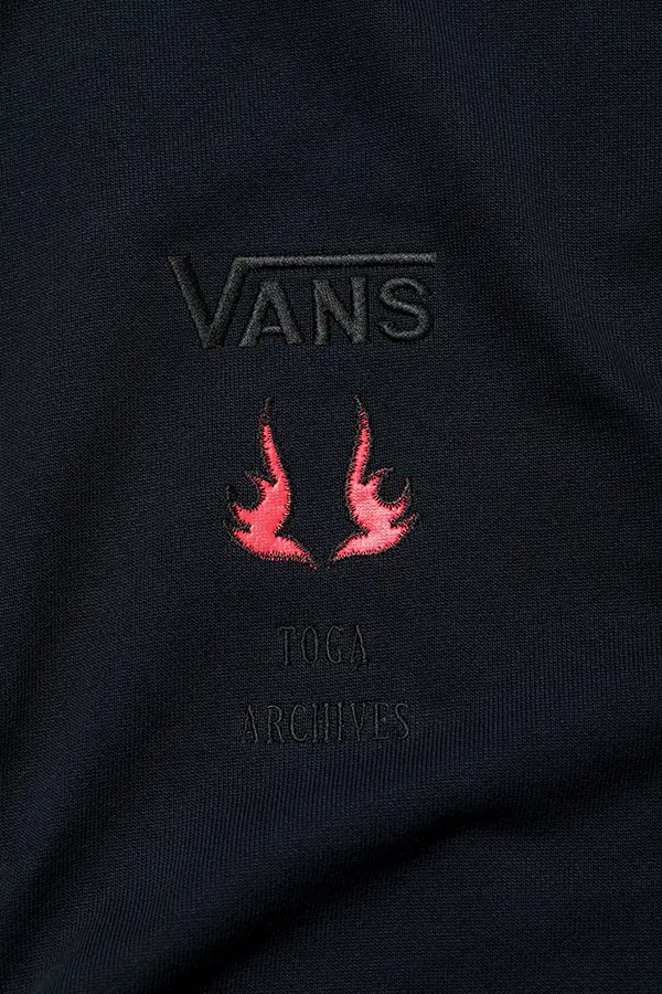 「TOGA × VANS」コラボスウェットシャツ「Sweatshirt VANS SP（Black）」