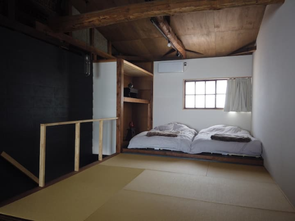 島根・出雲のホテル「shitsu」のベッドルーム