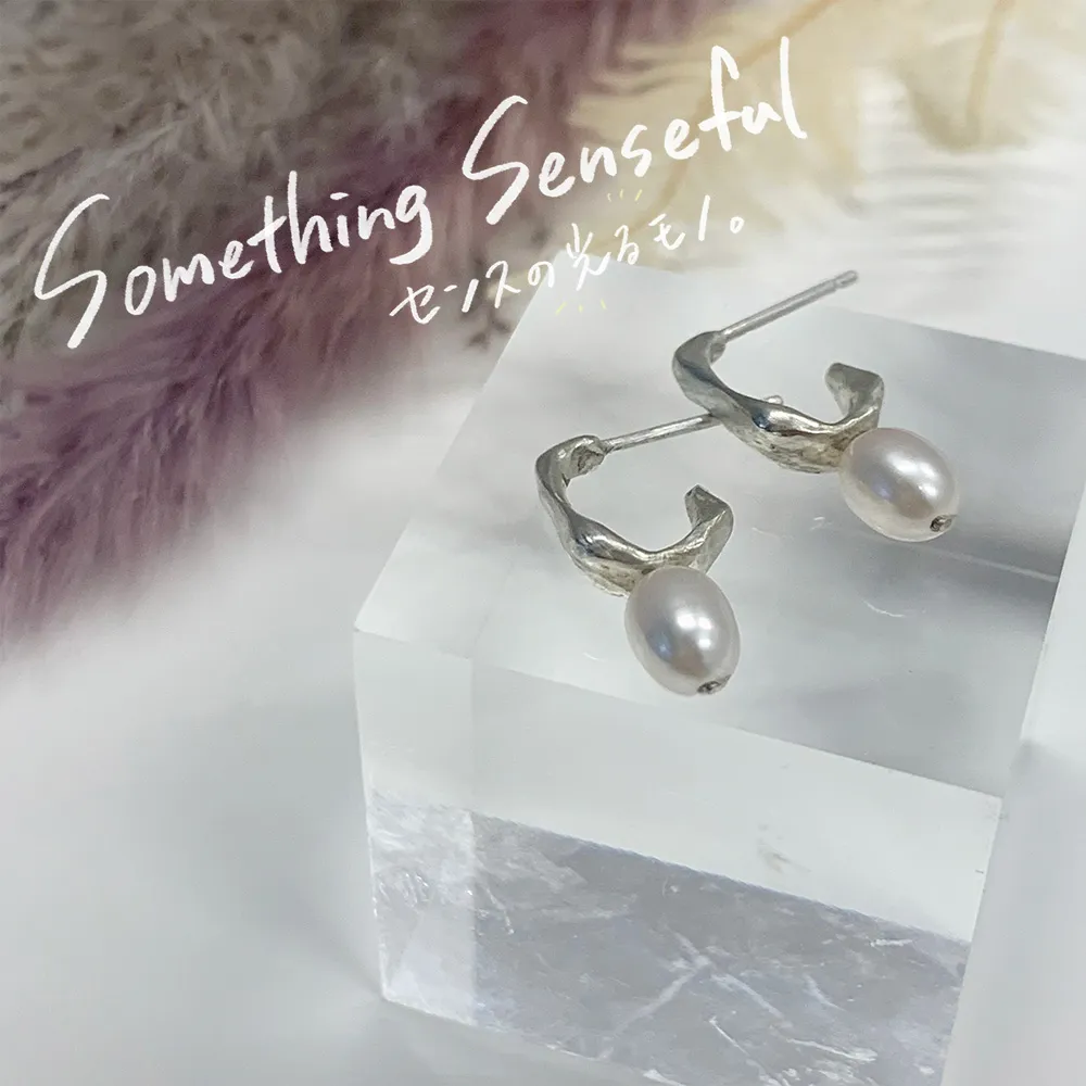 パールの雫を一滴。RIN KAMEKURAの「Variation pierced earrings #2」【サムシング センスフル】