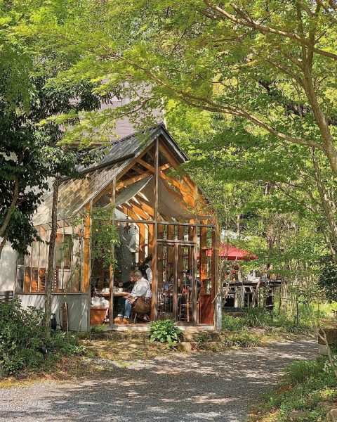 大阪・豊野にあるレストランカフェ「野間の森 MIGIWA」