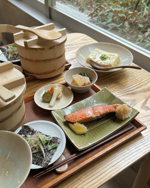 神戸で人気のお茶漬け専門店「茶屋 分福」のお茶漬け定食