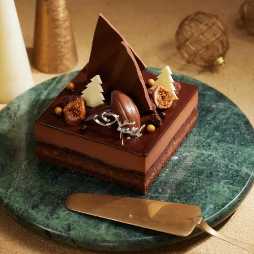 横浜発のチョコレートブランド「VANILLABEANS」のWEB限定クリスマスケーキ「ショコラ・アメール」と「カカオ ドゥ ノエル」