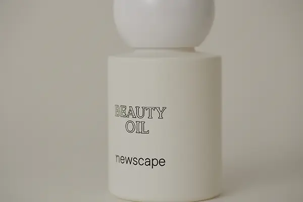 「newscape」の「BEAUTY OIL」