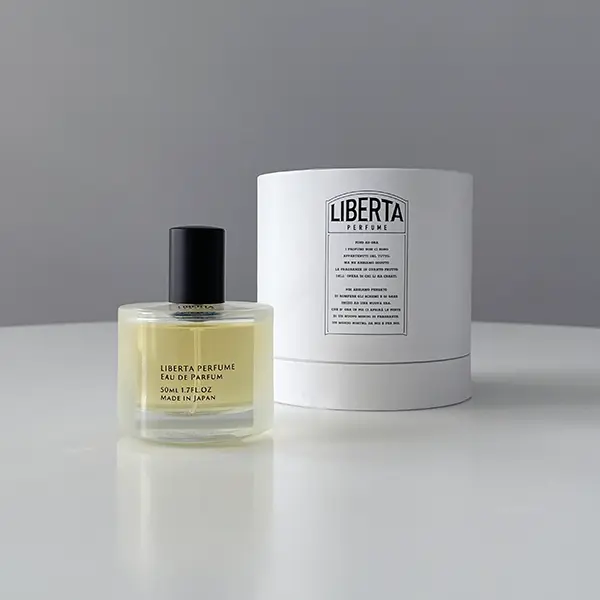 オーダーメイドパフュームブランド「Liberta Perfume（リベルタパフューム）」のラボパフューマリー中目黒店で作るフルオーダー香水