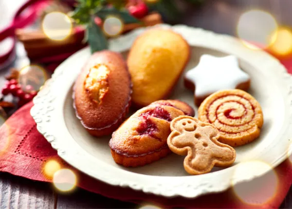 焼き菓子専門店「ビスキュイテリエ ブルトンヌ」の2023年クリスマスギフト「ノエルクッキー・ガトー アソルティ」