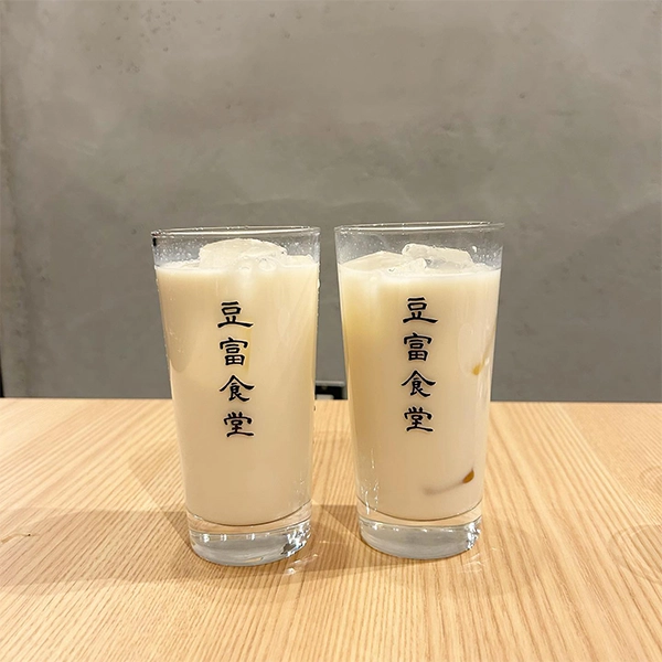 「豆富食堂」のドリンク“豆乳割”