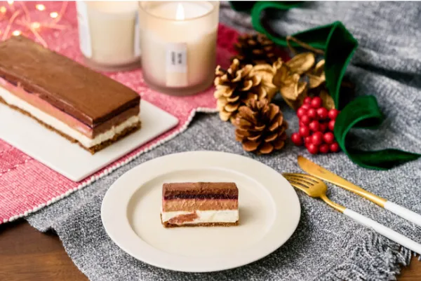 スペシャルティチョコレート専門店「Minimal」の新作クリスマスケーキ「ノエル・ドゥ・ショコラ」