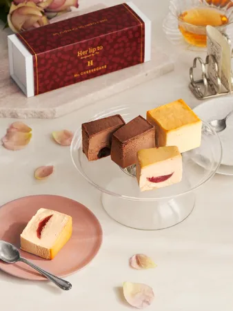 Mr. CHEESECAKEとHer lip toがコラボした限定アソートボックス「Mr. CHEESECAKE assorted 3-Cube Box HLT」