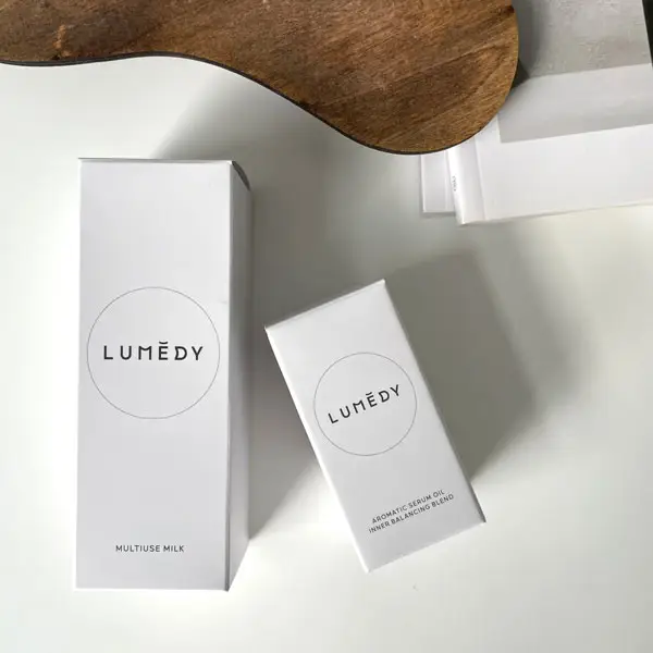 LUMEDYの化粧箱
