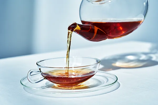 ROAlívの『black tea』のイメージ画像