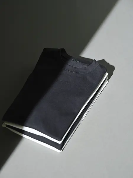 「UNDERSON UNDERSON」の究極のTシャツ「UU990T」