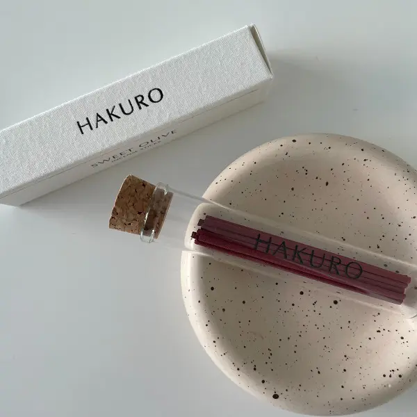 インセンスブランド「HAKURO（ハクロ）」のお香「INCENSE STICKS GLASS」