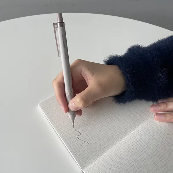 2024年に新調したいステーショナリートンボ鉛筆「モノグラフライト シャープペン」
