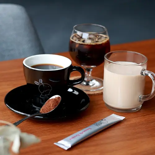 ドリップド・コーヒーパウダーブランド「INIC coffee」のコーヒーイメージ
