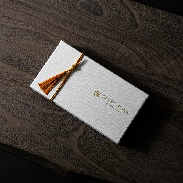 龍村美術織物の「GALA Chocolat」のパッケージ