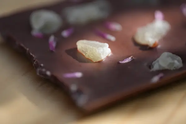 チョコレートブランド「green bean to bar CHOCOLATE」の2024バレンタインの新作チョコレートバー「洋梨」