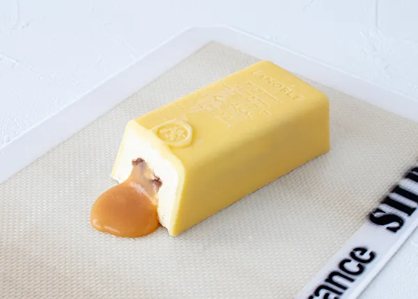食べるバター専門ブランド「CANOBLE」2024年の新作「白いバターキャラメルケーキ」