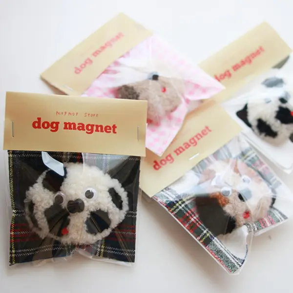 「mogmog store」の「dog magnet」