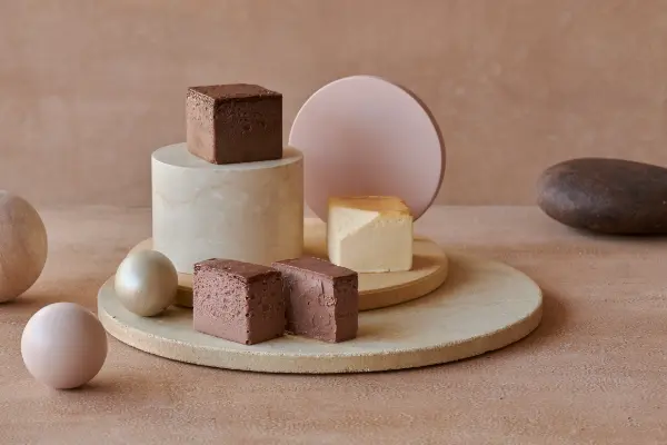 ミスターチーズケーキのバレンタイン限定アソートBOX「Mr. CHEESECAKE assorted 3-Cube Box Chocolat」