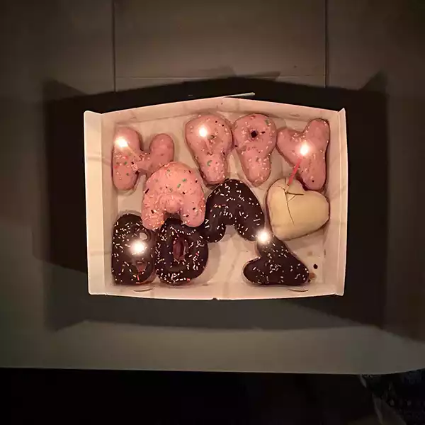 ドーナツ専門店「THE CITY DONUTS AND COFFEE」の「Happy Birthday Donuts Box」