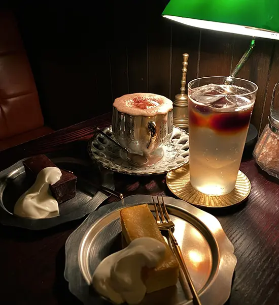 大阪・中崎町にある深夜喫茶マンサルドのドリンク