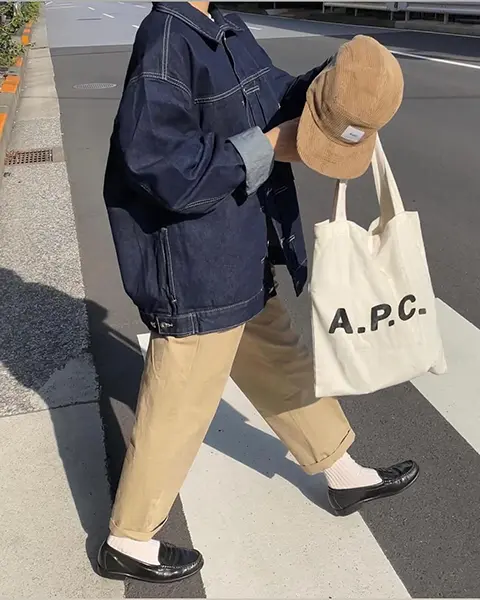 「A.P.C.（アー・ペー・セー）」のトートバッグ