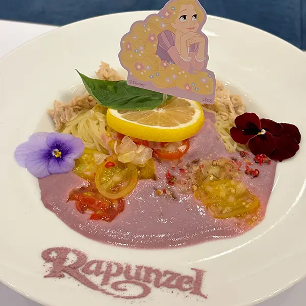 東京・新宿の「Rapunzel」Romantic Moments OH MY CAFEの「＜ラプンツェル＞クリームパスタ」