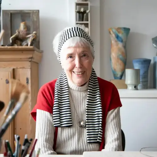 スウェーデンの陶芸家、リサ・ラーソンさん