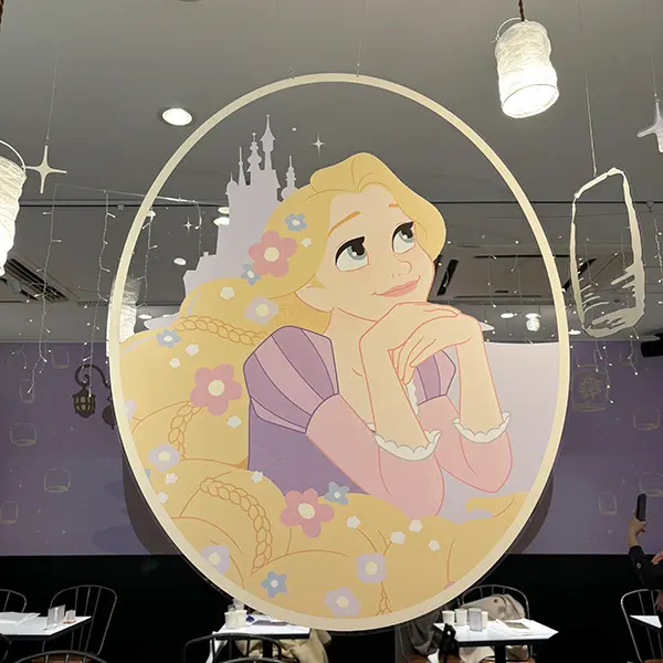 東京・新宿の「Rapunzel」Romantic Moments OH MY CAFEの内装