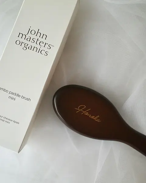 john masters organicsのヘアブラシ