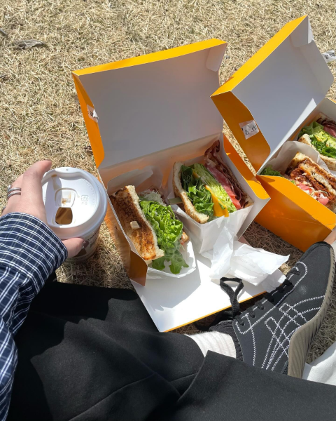 新宿御苑周辺でテイクアウトフードを楽しめる「&sandwich.」