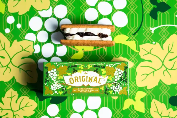 横浜発「フフナーゲル」の代表作「バタークリームサンド オリジナル」と異国情緒あふれるパッケージ