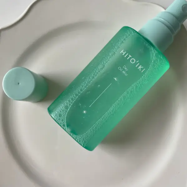 「HITO'IKI（ヒトイキ）」のミスト化粧水「Day Oil Mist」