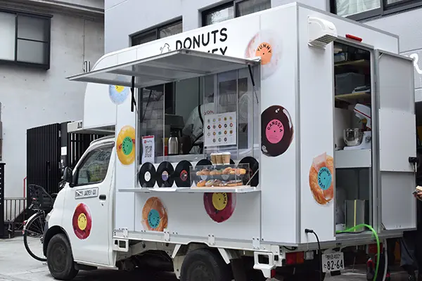 「Donuts Jockey」のフードトラック