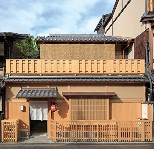 京都祇園・花見小路のパティスリー「洋菓子ぎをんさかい」の店舗外観