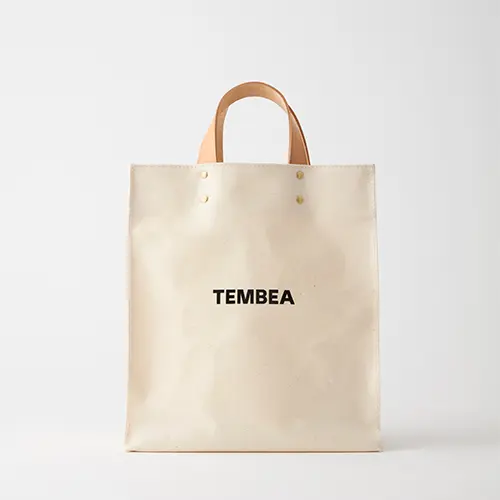「IL BISONTE（イル ビゾンテ）× TEMBEA（テンベア）」のコラボレーショントートバッグ「PAPER TOTE MEDIUM（ペーパートート ミディアム）」