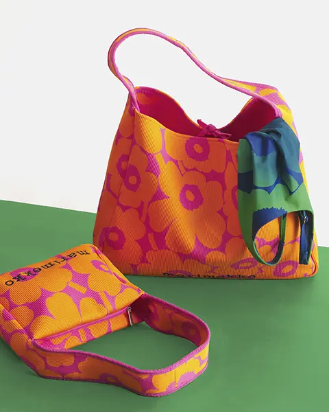 「Marimekko」の2024年スプリングサマーコレクションの新作ニットバッグ