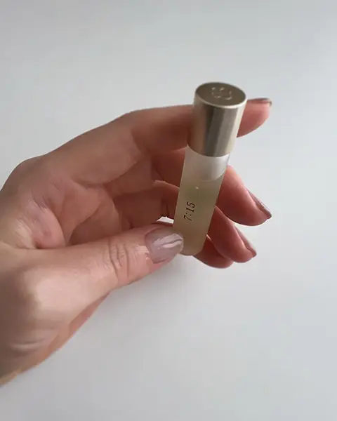 ukaのネイルオイル「uka nail oil 7:15」