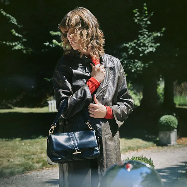 JOY GRYSONの「Trudy Shoulder bag」の使用画像