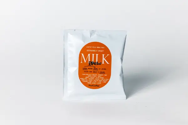 コーヒー専門通販サイト「PostCoffee」の新作「MILK BREW PACK 6個入り」に入ったオリジナルブレンド「MILK BREW BLEND」
